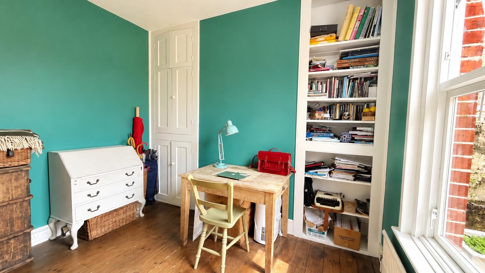 4 bed property in Canute Road, Hastings